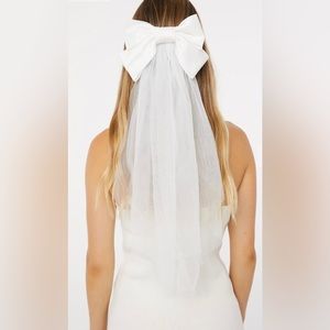 Bridal Hair Bow With Veil
